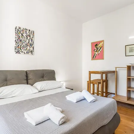 Guesthost - Santa Maria Novella Nest - Vittoria & Carlo Apartments-2